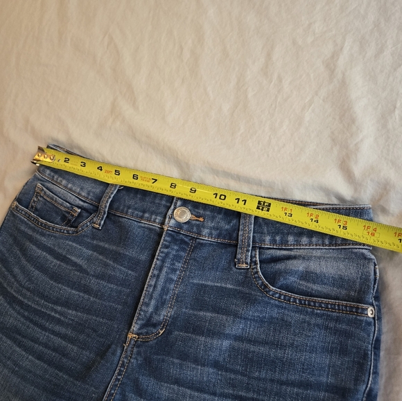 St John's Bay Skinny Leg High Rise Jeans sz 10 with Stretch - Picture 4 of 7